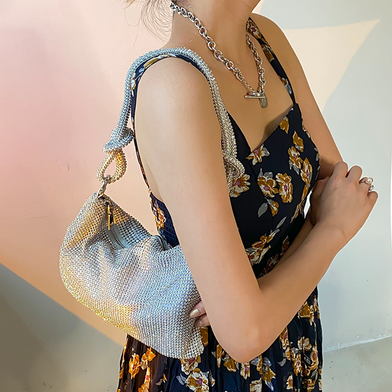 Bolsa Strass Charm Meia Lua Cristal