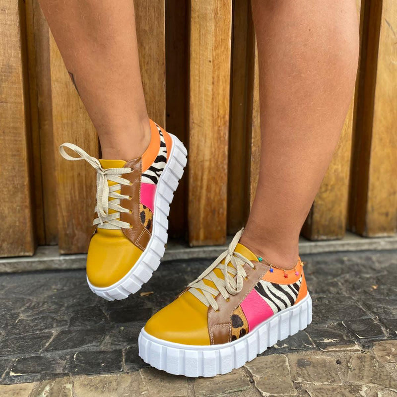Tênis em Couro Metalizado Detalhe Animal Print - Veagle